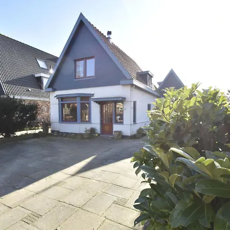 Comfortable In Near Forest Holiday home *