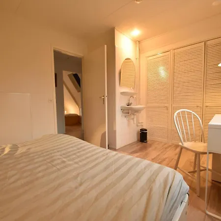 Comfortable In Near Forest Bergen